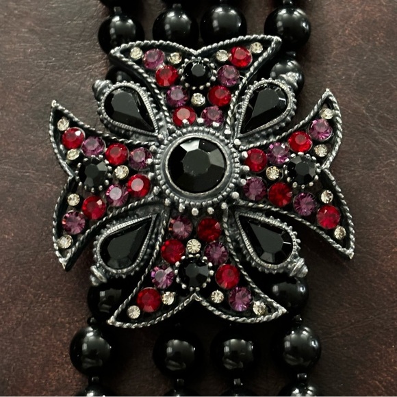 Ben Amun dark metal rhinestone Maltese cross bracelet - Picture 2 of 6